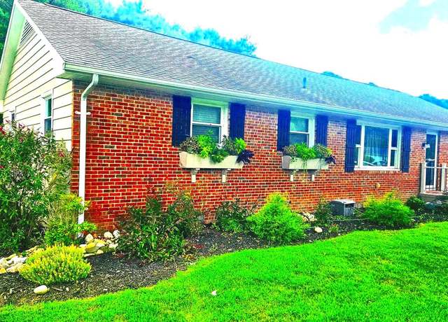Property at 12525 Fleetway Dr, Ocean City, MD 21842, 3 beds, 1.5 baths