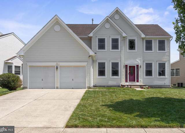 Property at 29 Sawgrass Dr, Westampton, NJ 08060, 4 beds, 2.5 baths