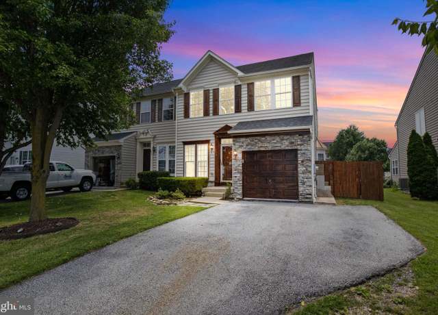Property at 316 Maple Dr, Hanover, PA 17331, 4 beds, 3 baths