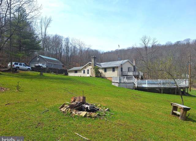 Property at 321 Louie's Rd, New Albany, PA 18833, 3 beds, 4 baths