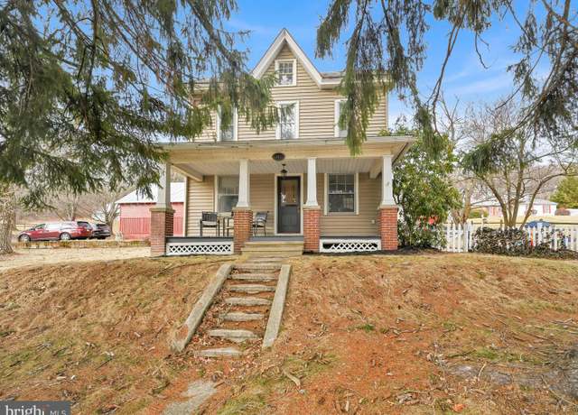 Property at 461 Oley Rd, Fleetwood, PA 19522, 3 beds, 1.5 baths