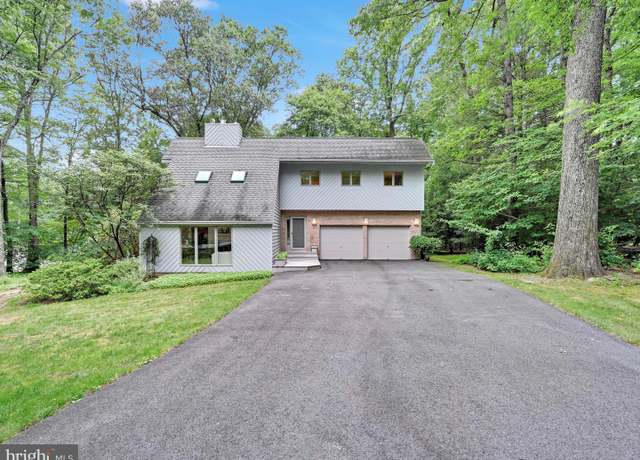 Property at 17 Chinkapin Dr, Fleetwood, PA 19522, 3 beds, 2.5 baths
