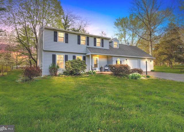 Property at 810 Lonely Rd, Sellersville, PA 18960, 5 beds, 2.5 baths