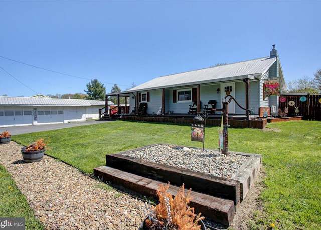Property at 5 Railroad Ln, Shippensburg, PA 17257, 3 beds, 1.5 baths