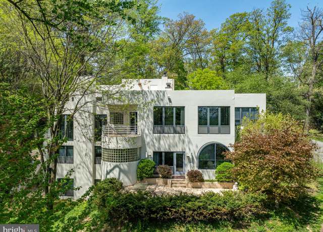 Property at 910 Pennwood Cir, Lancaster, PA 17601, 5 beds, 6 baths