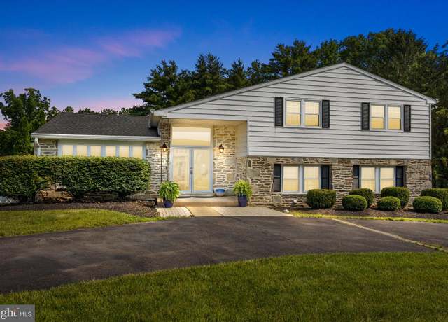 Property at 951 Robin Ln, Huntingdon Valley, PA 19006, 5 beds, 2.5 baths