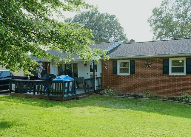 Property at 3483 Messersmith Rd, York, PA 17408, 3 beds, 1.5 baths
