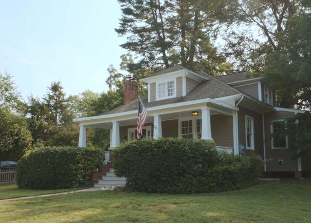 Property at 8201 Fort Hunt Rd, Alexandria, VA 22308, 3 beds, 2 baths