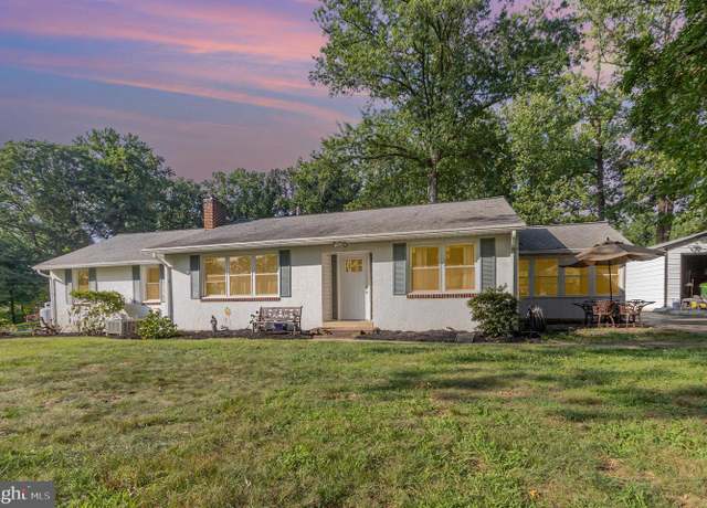 Property at 5505 Dunrovin Ln, Perry Hall, MD 21128, 3 beds, 2 baths