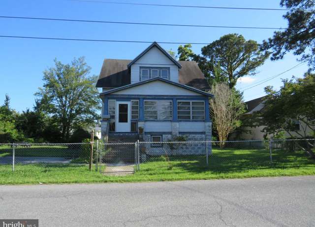 Property at 115 Maple St, Crisfield, MD 21817, 3 beds, 2 baths