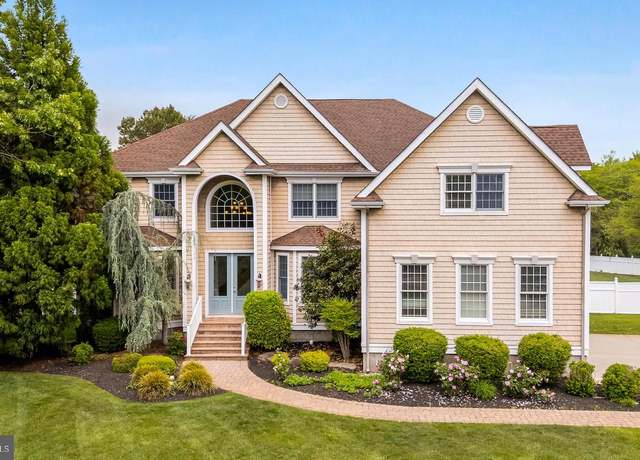 Property at 27 Sand Castle Dr, Cape May Court House, NJ 08210, 5 beds, 4.5 baths