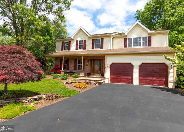 Property at 4361 Sutton Cir, Reading, PA 19606, 4 beds, 2.5 baths