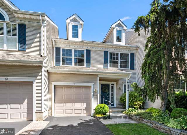 Property at 13 Honey Locust Ln, Newtown, PA 18940, 3 beds, 2.5 baths