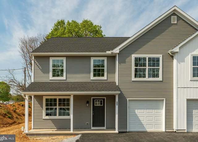 Property at 323 W Water St, Annville, PA 17003, 3 beds, 2.5 baths