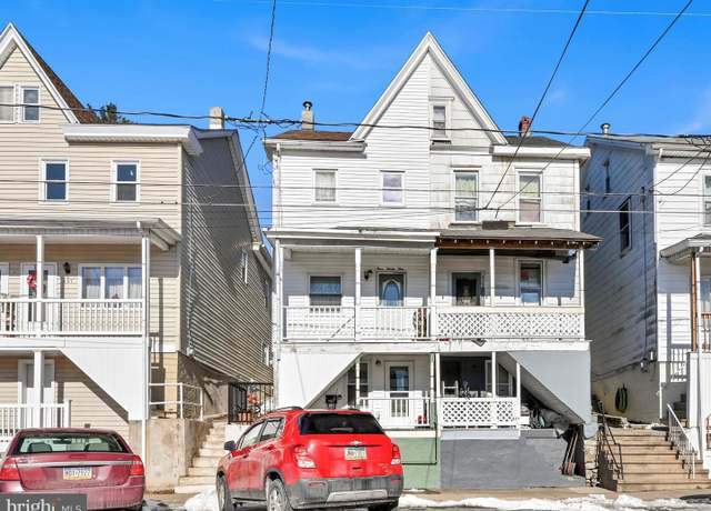 Property at 431 W 2nd St, Mount Carmel, PA 17851, 4 beds, 1 bath