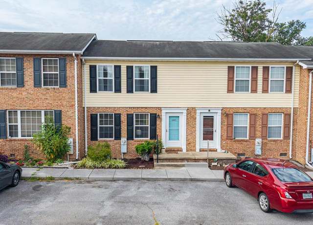 Property at 1005 Locust St, Stephens City, VA 22655, 2 beds, 1.5 baths