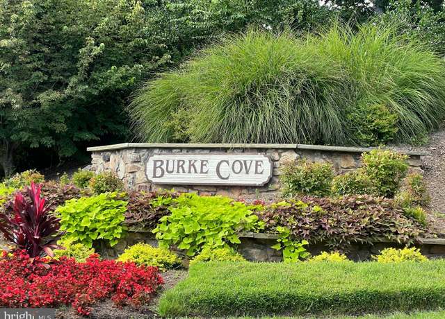 Property at 5918 Cove Landing Rd #204, Burke, VA 22015, 2 beds, 2 baths