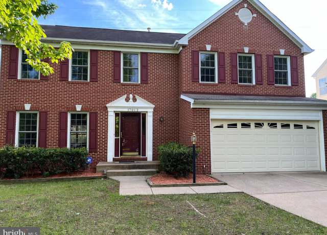 Property at 17012 Cass Brook Ln, Woodbridge, VA 22191, 4 beds, 2.5 baths