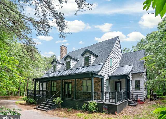 Property at 361 North Shore Rd, Pasadena, MD 21122, 4 beds, 3.5 baths