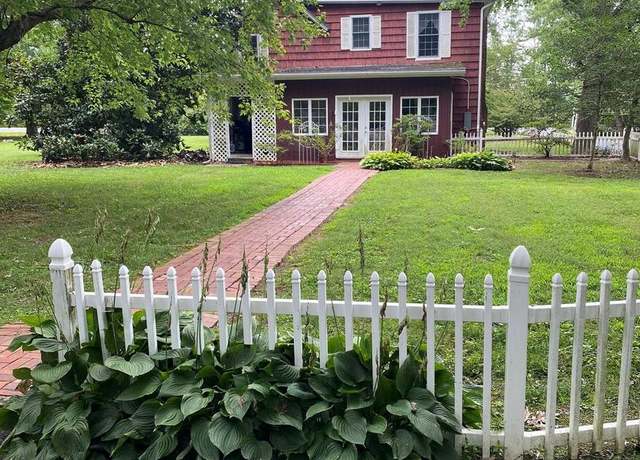 Property at 7050 Oxford Rd, Easton, MD 21601, 3 beds, 1.5 baths