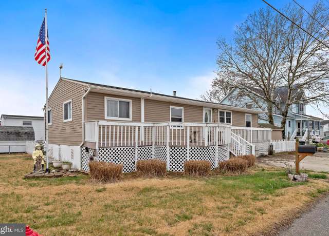 Property at 73 Dolphin Rd, Tuckerton, NJ 08087, 3 beds, 1 bath