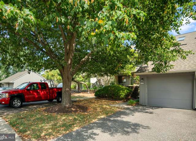 Property at 200 Clover Hill Ct, Yardley, PA 19067, 3 beds, 2.5 baths
