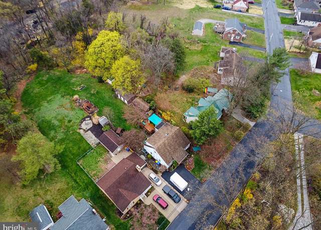 Property at 403 N 48th St, Harrisburg, PA 17111, 4 beds, 2 baths