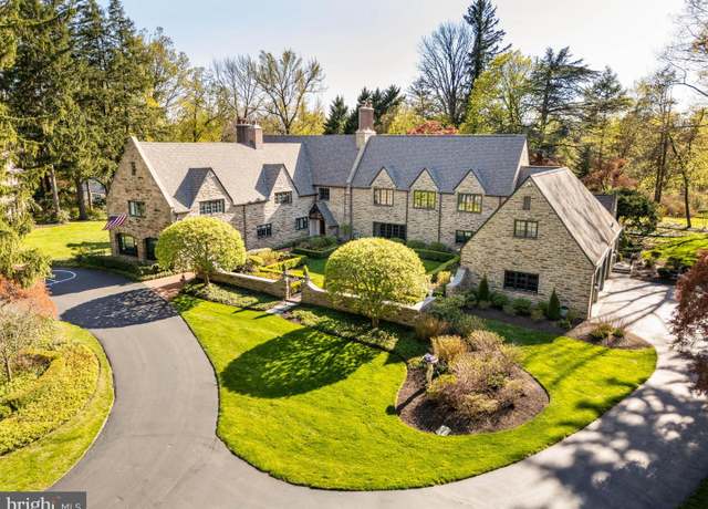 Property at 458 Huston Rd, Wayne, PA 19087, 7 beds, 5 baths