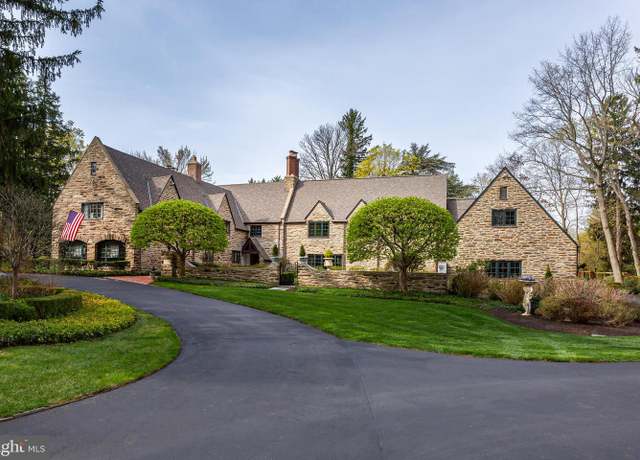Property at 458 Huston Rd, Wayne, PA 19087, 7 beds, 5 baths