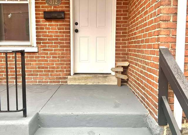 Property at 312 Pershing Ave, Lancaster, PA 17602, 3 beds, 1 bath