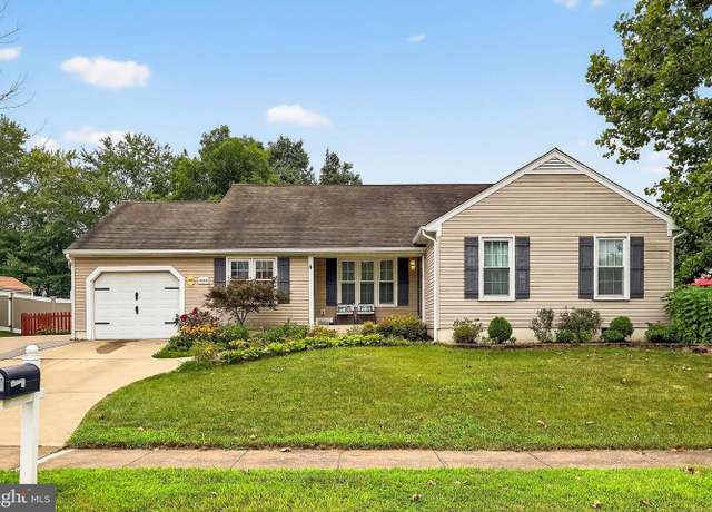 Property at 5405 Clubside Ln, Centreville, VA 20120, 4 beds, 3 baths