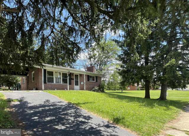 Property at 503 N High St, Martinsburg, WV 25404, 3 beds, 2 baths