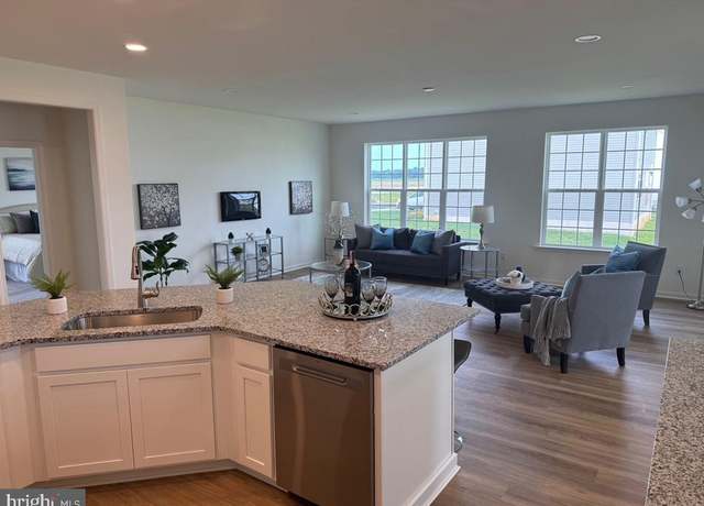 Property at 196 Elm Crest Ln, Felton, DE 19943, 3 beds, 2 baths