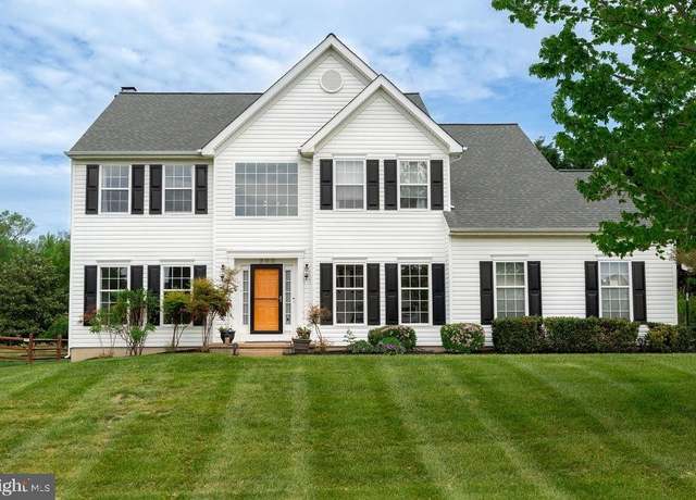 Property at 200 Canonero Dr, Bear, DE 19701, 4 beds, 2.5 baths