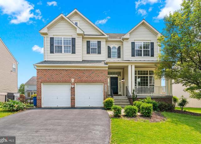 Property at 2028 Willowcrest Cir, Baltimore, MD 21209, 5 beds, 3.5 baths