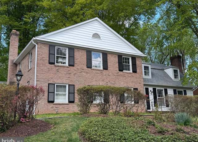 Property at 7312 Masters Dr, Potomac, MD 20854, 4 beds, 3.5 baths