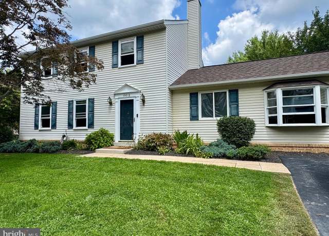 Property at 19512 Ridge Heights Dr, Gaithersburg, MD 20879, 4 beds, 2.5 baths