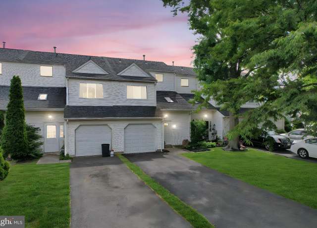 Property at 6 Carob Ct, Lumberton, NJ 08048, 3 beds, 2.5 baths