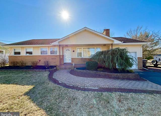 Property at 556 Kings Hwy, Mickleton, NJ 08056, 3 beds, 2 baths