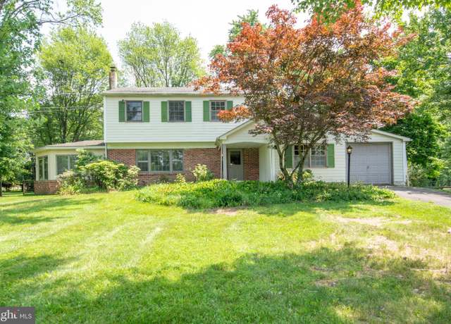 Property at 4697 Smith Rd, Furlong, PA 18925, 5 beds, 3.5 baths