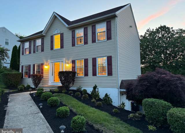 Property at 4206 Tara Cir, Boothwyn, PA 19061, 4 beds, 2.5 baths
