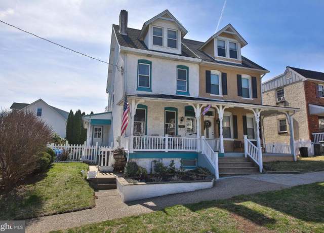 Property at 145 E 9th Ave, Conshohocken, PA 19428, 3 beds, 1.5 baths