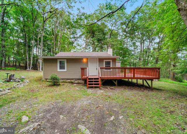 Property at 134 Halfmoon Ln, East Stroudsburg, PA 18302, 3 beds, 1 bath