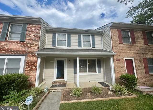 Property at 611 Tudor Dr, Winchester, VA 22603, 3 beds, 2.5 baths