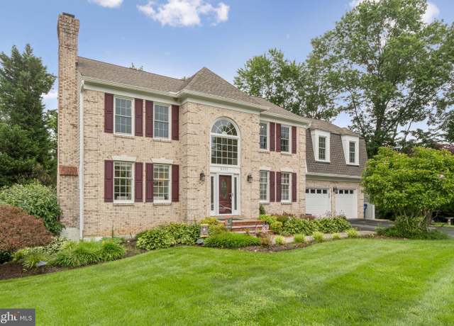 Property at 5331 Chalkstone Way, Fairfax, VA 22030, 5 beds, 3.5 baths