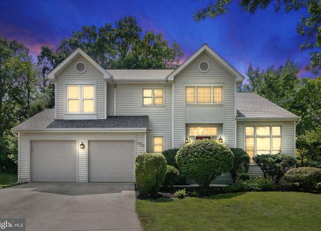 Property at 43952 Bidwell Ct, Ashburn, VA 20147, 4 beds, 3.5 baths