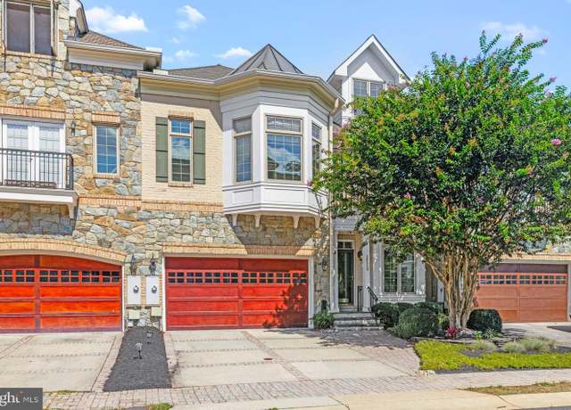 Property at 18359 Eagle Point Sq, Leesburg, VA 20176, 5 beds, 5.5 baths