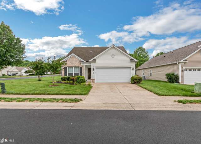 Property at 1 Ashland Cir, Fredericksburg, VA 22406, 2 beds, 2 baths