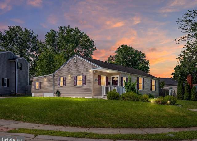 Property at 320 Bassett Ave, New Castle, DE 19720, 4 beds, 2.5 baths