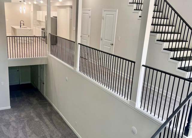 Property at 1411 W Fayette St, Baltimore, MD 21223, 5 beds, 5.5 baths
